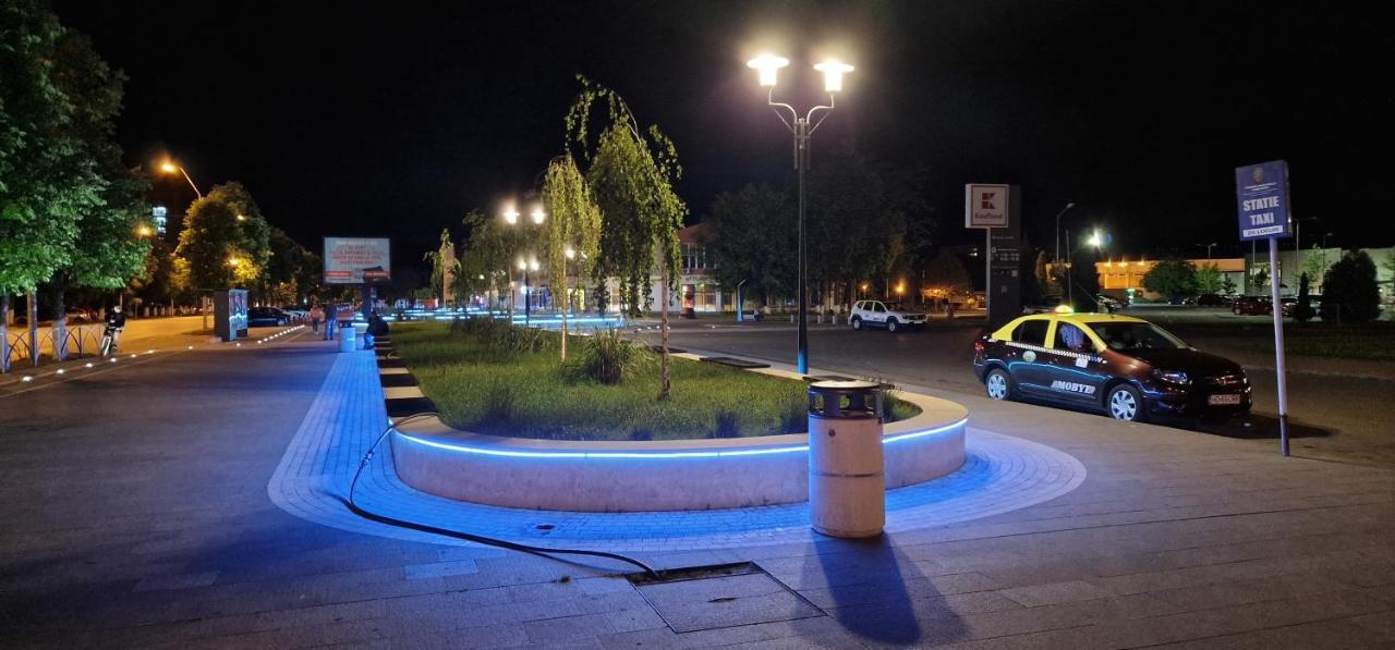 Apartament Dacul Hunedoara Exteriér fotografie