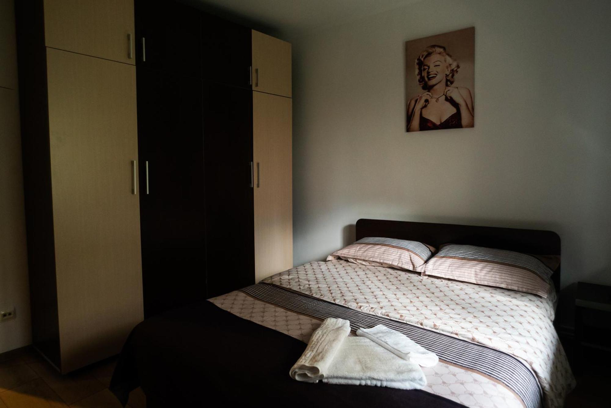 Apartament Dacul Hunedoara Exteriér fotografie