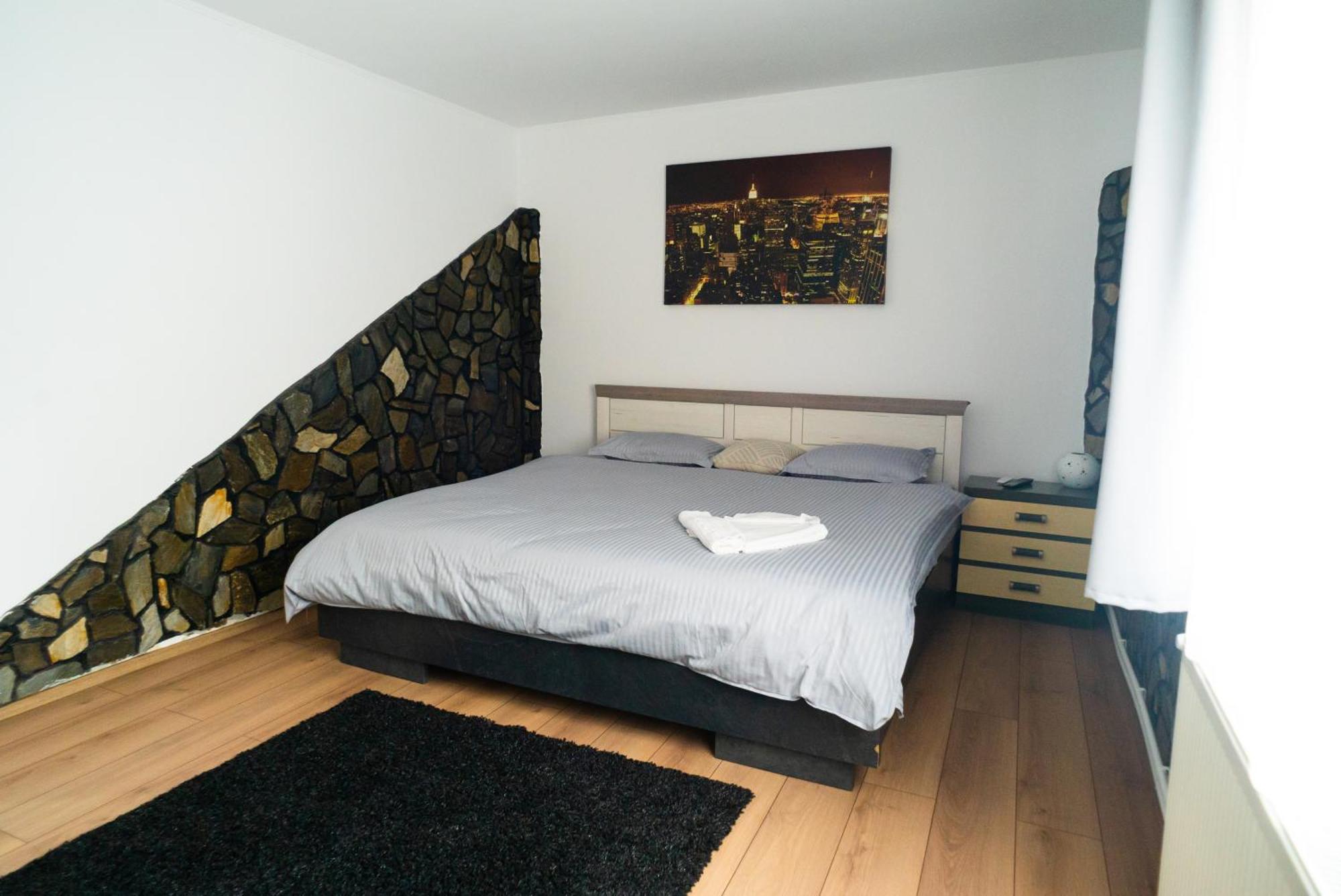 Apartament Dacul Hunedoara Exteriér fotografie