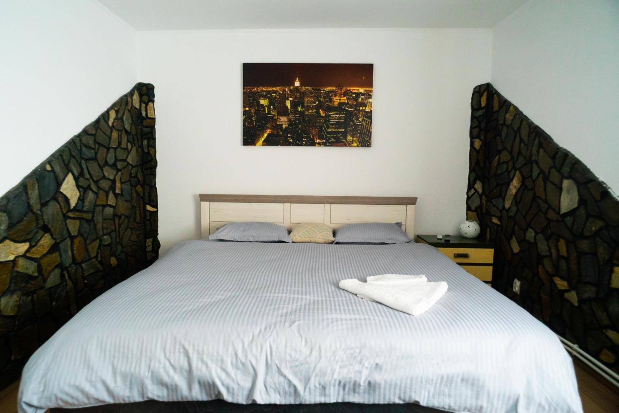 Apartament Dacul Hunedoara Exteriér fotografie